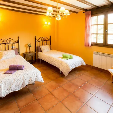 Holiday home Charming House In With Garden. *