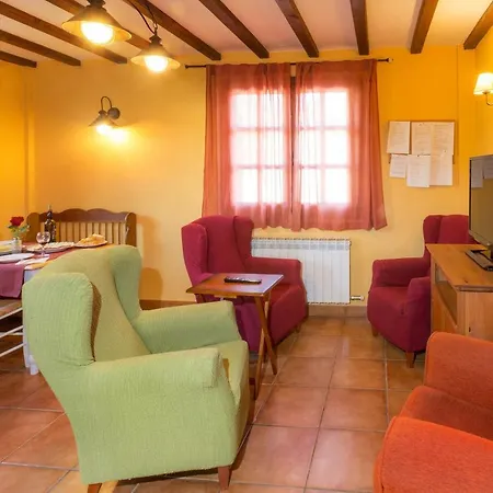 Holiday home Charming House In With Garden.