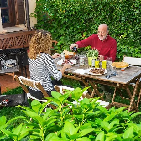 Charming House In With Garden. *